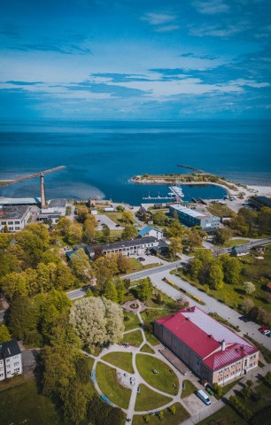 Engures kultūras nams_drons